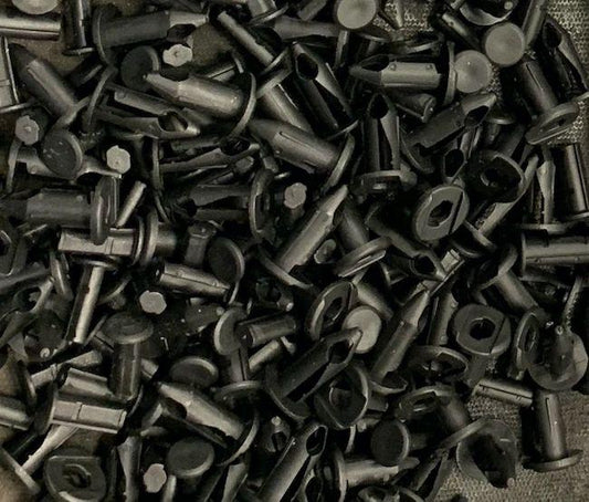 Universal ATV/UTV Push Pins, Clips Set of 100